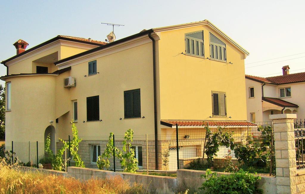 Apartments Sv. Pelegrin ウマグ エクステリア 写真